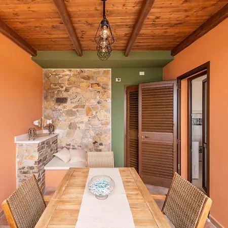 Casa Porto Luna *