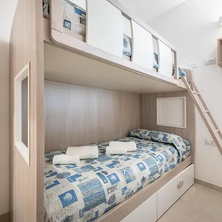 Casa Porto Luna Apartment